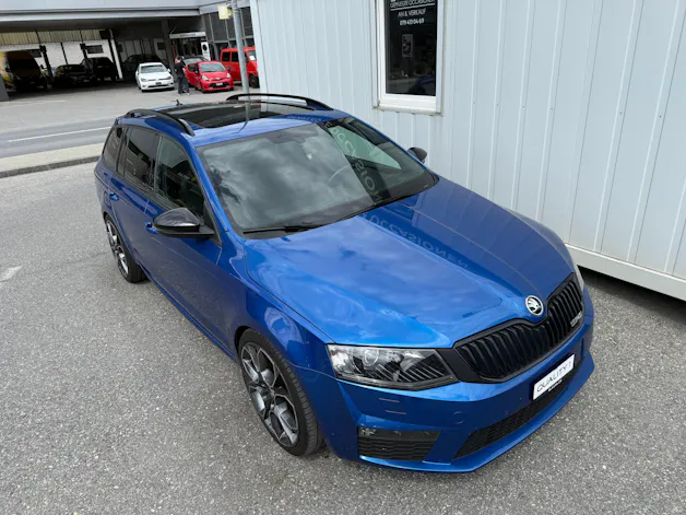 Škoda Octavia Combi 2.0 TDI RS DSG *RS-EXTREM* *TIEFERLEGUNG* H&R *DISTANZSCHEIBEN * 19" ALU*