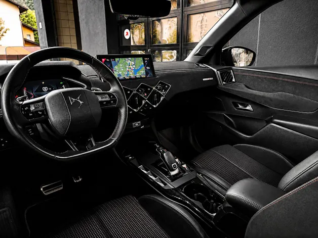 DS Automobiles AUTOMOBILES DS 3 Crossback 1.2 PureTech Performance Line EAT8