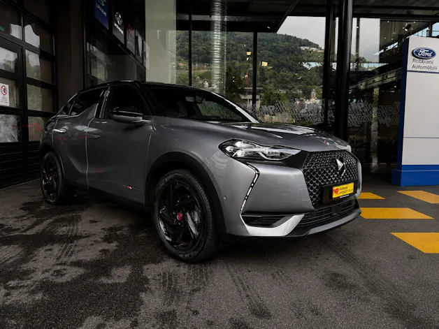 DS Automobiles AUTOMOBILES DS 3 Crossback 1.2 PureTech Performance Line EAT8