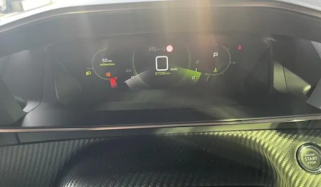 Peugeot 208 1.2 PureTech Allure EAT8