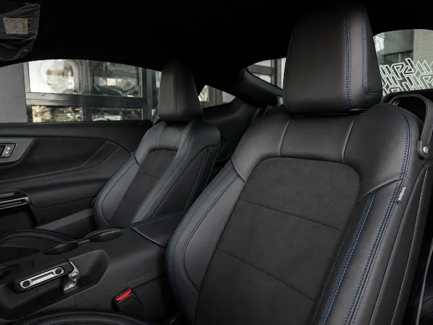 Ford Mustang Fastback 5.0 V8 Dark Horse Automat