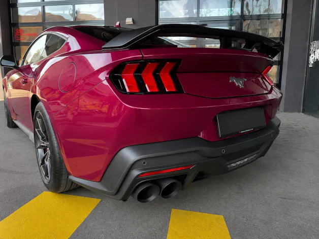 Ford Mustang Fastback 5.0 V8 Dark Horse Automat