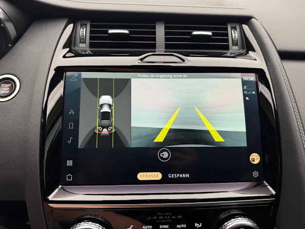 Jaguar E-Pace 2.0 I4 250 R-Dynamic SE AWD
