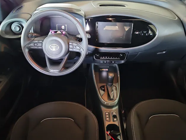 Toyota Aygo X 1.5 VVT-i HSD Trend
