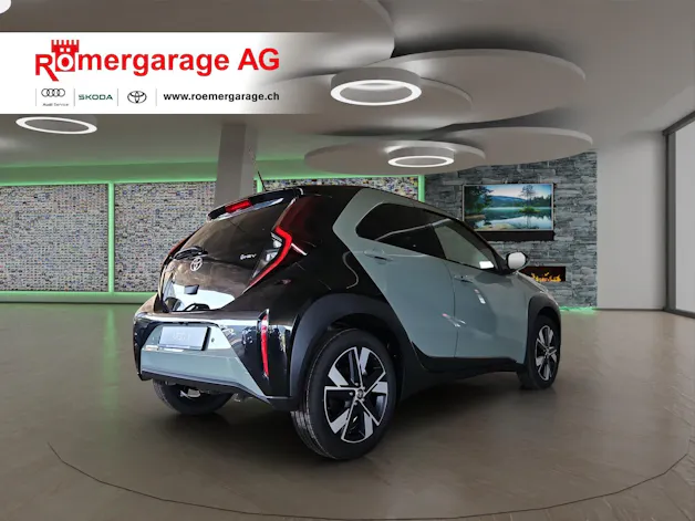 Toyota Aygo X 1.5 VVT-i HSD Trend