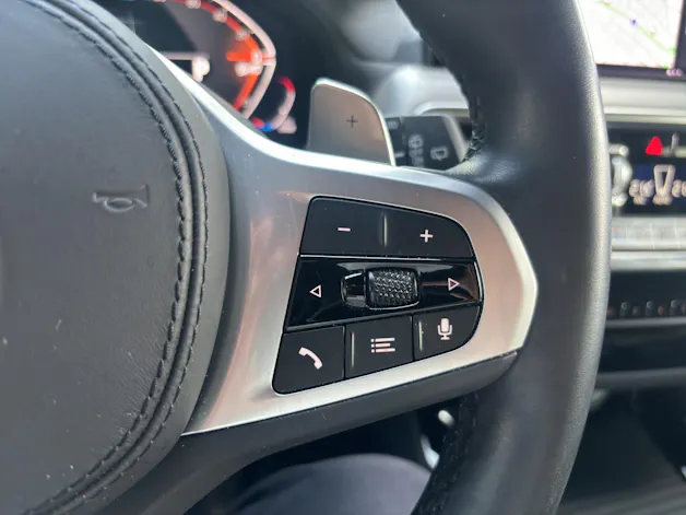 BMW X3 20d xDrive paddles