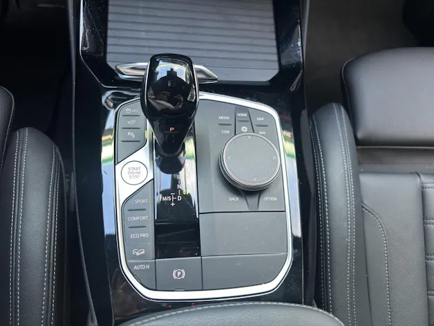 BMW X3 20d xDrive paddles