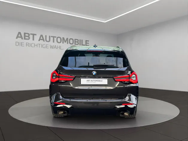 BMW X3 20d xDrive paddles