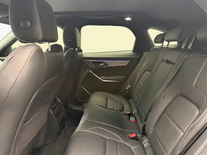 image du véhicule JAGUAR F-PACE