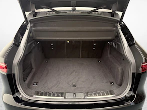 https://vehicle.imgix.net/4368151/955425f8-3ade-4d7a-98d8-68ba2a2f3304.jpg