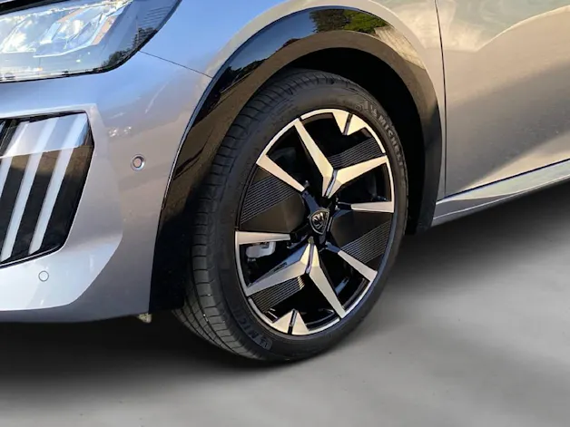 Peugeot 208 1.2 Hybrid 110 e-DCS6 Allure