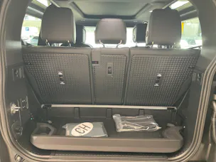 Land Rover Defender 90 3.0 D I6 350 X-Dynamic HSE