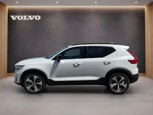 Volvo XC40 2.0 B3 MH Plus Dark