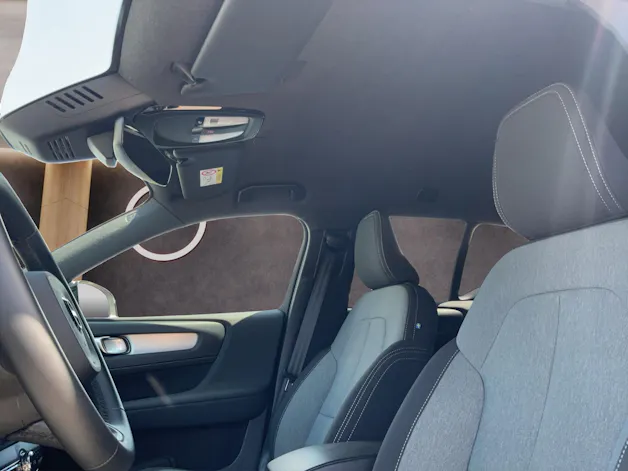 Volvo XC40 2.0 B3 MH Plus Dark