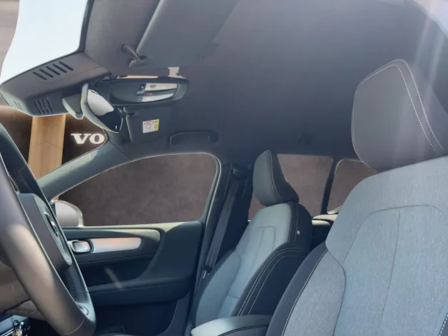 Volvo XC40 2.0 B3 MH Plus Dark