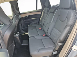 https://vehicle.imgix.net/4368221/bebc8029-1e32-4330-8da4-3da463fe689c.jpg