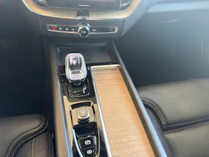 Volvo XC60 2.0 T6 TE Plus Dark eAWD / ab 3,99% Leasing bei Abschluss einer Protect Autoversicherung