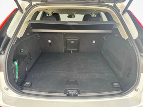 https://vehicle.imgix.net/4368225/0fd9f247-c685-42ee-8bcc-8fb9350708d5.jpg