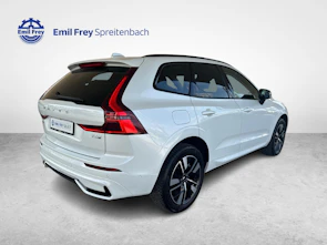 immagine del veicolo VOLVO XC60 2.0 T6 TE Plus Dark eAWD / ab 3,99% Leasing bei Abschluss einer Protect Autoversicherung