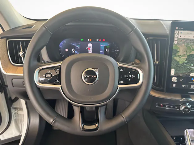 Volvo XC60 2.0 T6 TE Plus Dark eAWD / ab 3,99% Leasing bei Abschluss einer Protect Autoversicherung