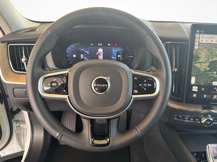 immagine del veicolo VOLVO XC60