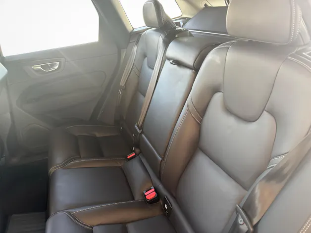 Volvo XC60 2.0 T6 TE Plus Dark eAWD / ab 3,99% Leasing bei Abschluss einer Protect Autoversicherung