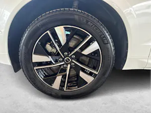 Volvo XC60 2.0 T6 TE Plus Dark eAWD / ab 3,99% Leasing bei Abschluss einer Protect Autoversicherung