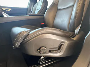 Volvo XC60 2.0 T6 TE Plus Dark eAWD / ab 3,99% Leasing bei Abschluss einer Protect Autoversicherung