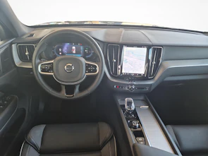 immagine del veicolo VOLVO XC60 2.0 T8 TE Plus Dark eAWD / ab 3,99% Leasing bei Abschluss einer Protect Autoversicherung