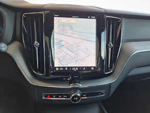 https://vehicle.imgix.net/4368227/3a8a3c4d-ceed-44b8-9027-7cc2d18c4c15.jpg