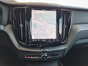 immagine del veicolo VOLVO XC60 2.0 T8 TE Plus Dark eAWD / ab 3,99% Leasing bei Abschluss einer Protect Autoversicherung