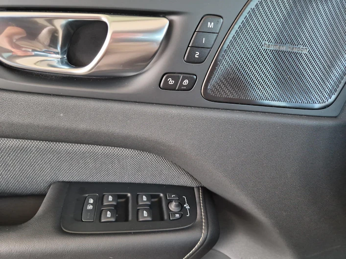immagine del veicolo VOLVO XC60