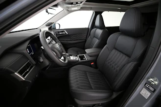 https://vehicle.imgix.net/4368245/5806dc92-2da4-4d83-b49d-c3d15930f15f.jpg