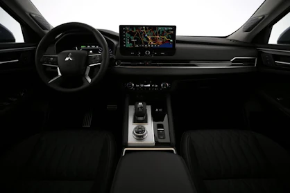 MITSUBISHI OUTLANDER 5