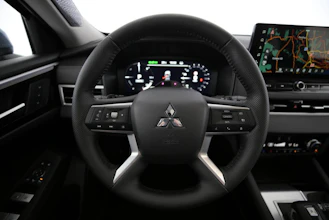 https://vehicle.imgix.net/4368245/cc076aea-8ef8-4d4d-98ff-5914122355df.jpg