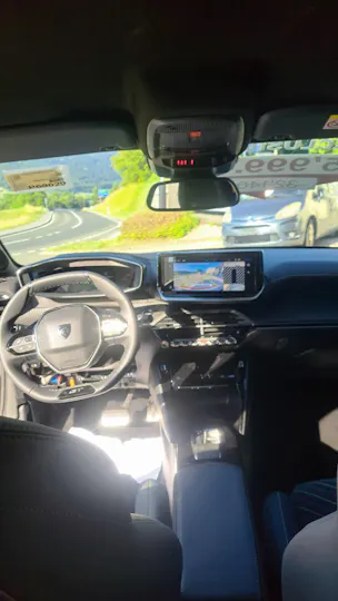 Peugeot 208 1.2 Hybrid 145 GT