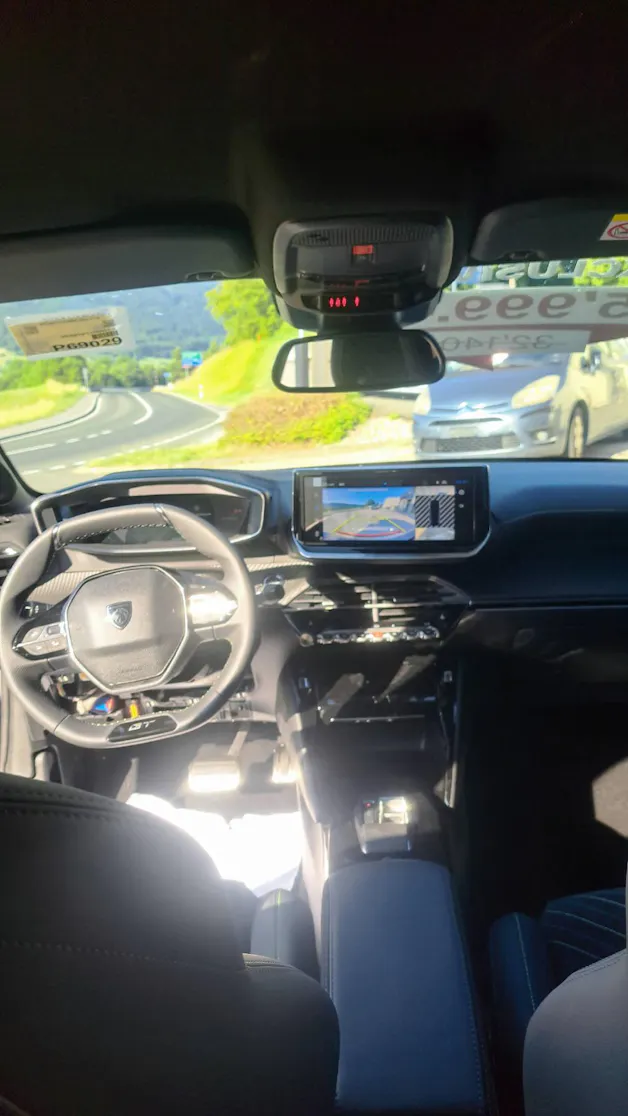 Peugeot 208 1.2 Hybrid 145 GT