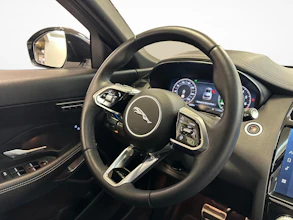 https://vehicle.imgix.net/4368250/6d438c91-89c0-45fb-8aff-1ca509fa8221.jpg