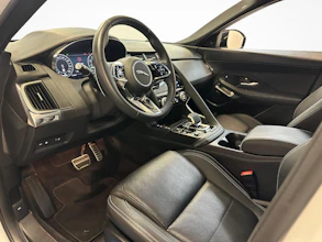 https://vehicle.imgix.net/4368250/79a97816-205c-49f7-ba79-3cfbddeee836.jpg
