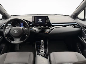 Fahrzeugbild TOYOTA C-HR 2.0 VVTi HSD Trend