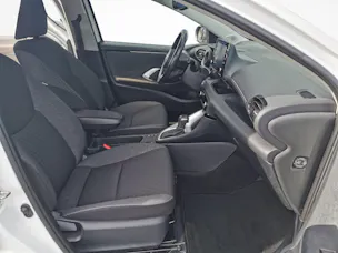Toyota Yaris 1.5 VVT-i HSD Trend