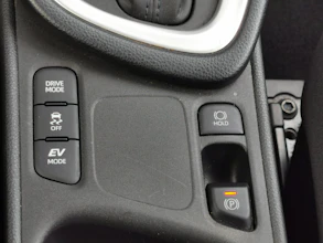 https://vehicle.imgix.net/4368275/85e238b0-0a1d-4390-9d8e-b90f98df92a5.jpg