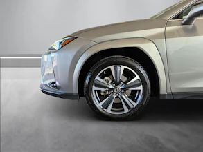 https://vehicle.imgix.net/4368355/79e6a886-7624-43fc-aaf9-27cbe70ce6a5.jpg