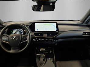Fahrzeugbild LEXUS UX 250h Excellence