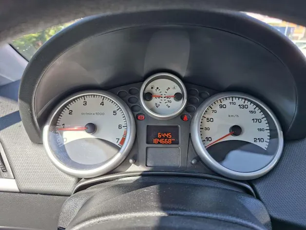 Peugeot 207 1.4 16V 95 Millesim 200