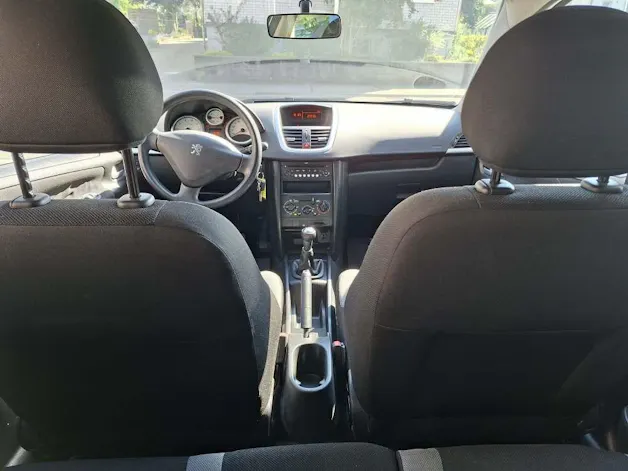 Peugeot 207 1.4 16V 95 Millesim 200