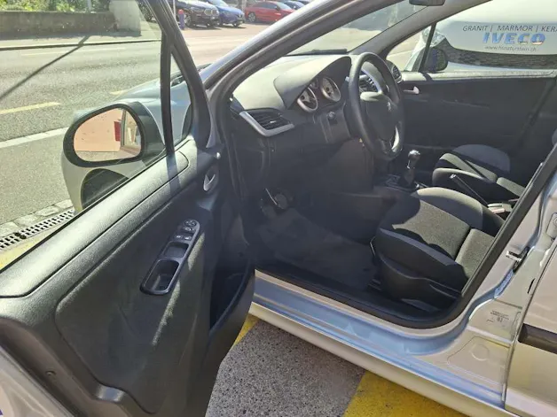 Peugeot 207 1.4 16V 95 Millesim 200