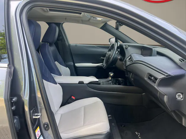 Lexus UX 250h Excellence