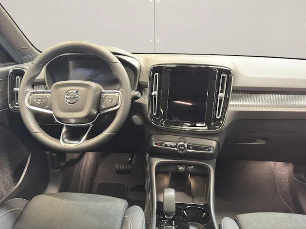 Volvo EX40 Twin Black Edition AWD