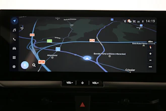 https://vehicle.imgix.net/4368446/155f4ed9-09ec-4988-aefe-2ed5c12330a9.jpg
